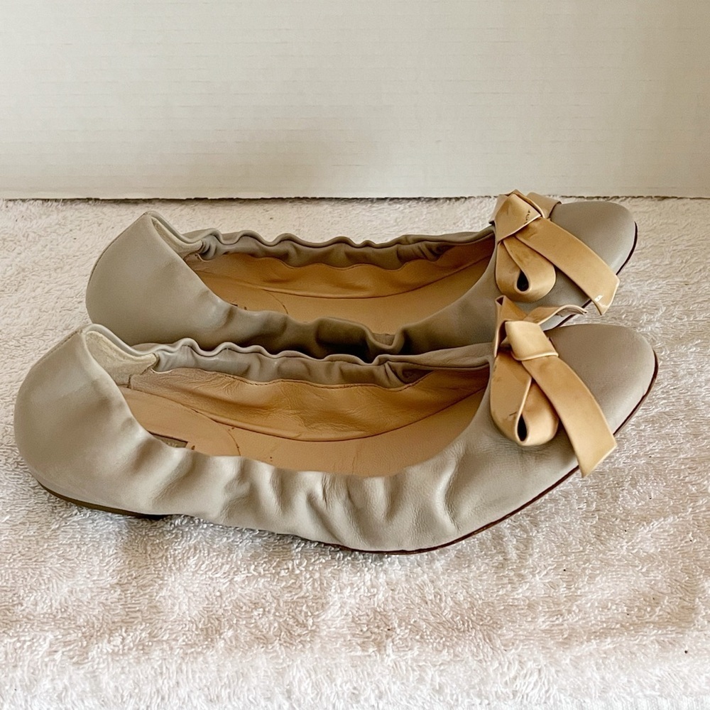 Giorgio Armani Dove Grey Leather Slip on 
ballet slipper shoes Sz 37.5 US Sz 7